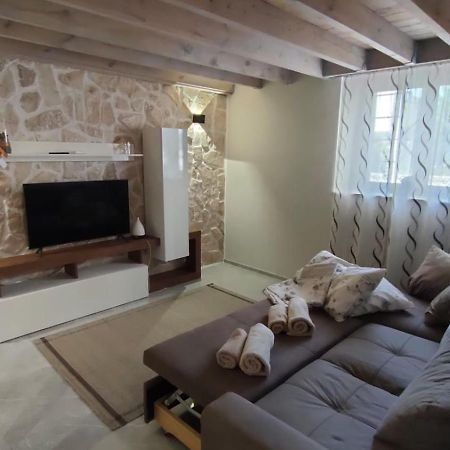Louis Home Syracuse ภายนอก รูปภาพ